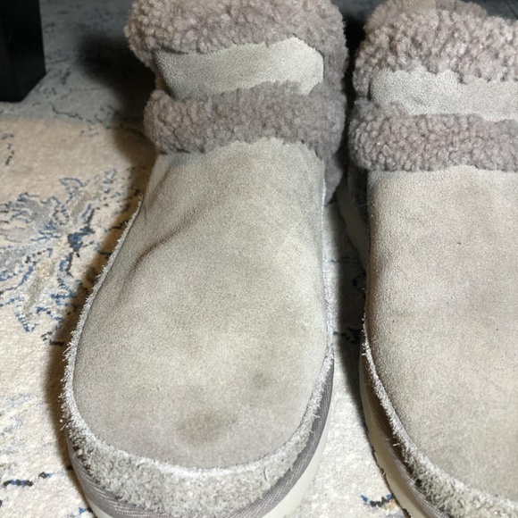 UGG Classic Ultra Mini Spillseam Genuine Shearling Bootie in Smoke Plume - Picture 7 of 11